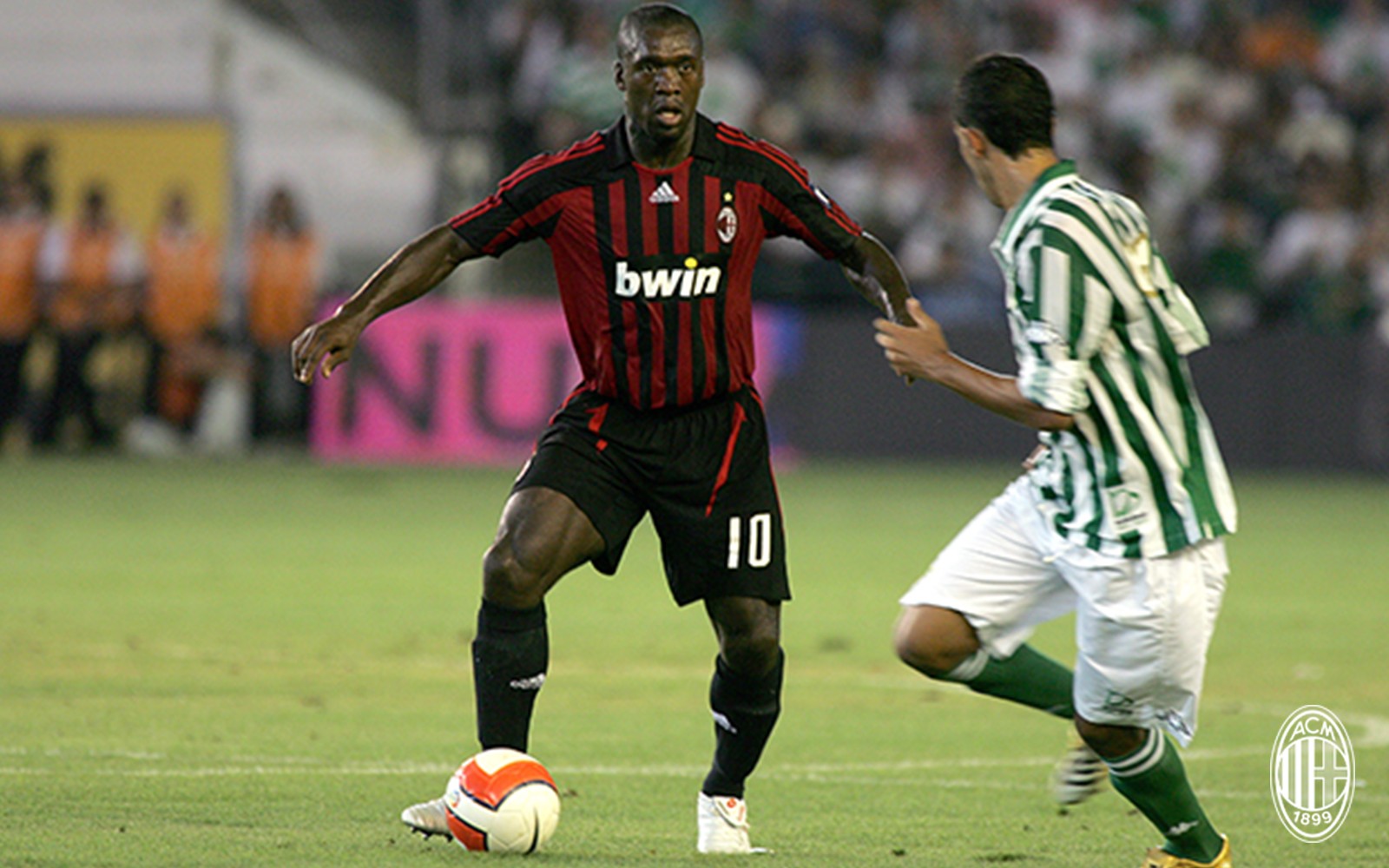 天博体育app官网下载-赛后欧超杯传出新动向,AC米兰内部沟通,管理层表态:管理层满意,医务组通报恢复