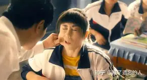 天博app官方-拉塞尔调侃五大中锋